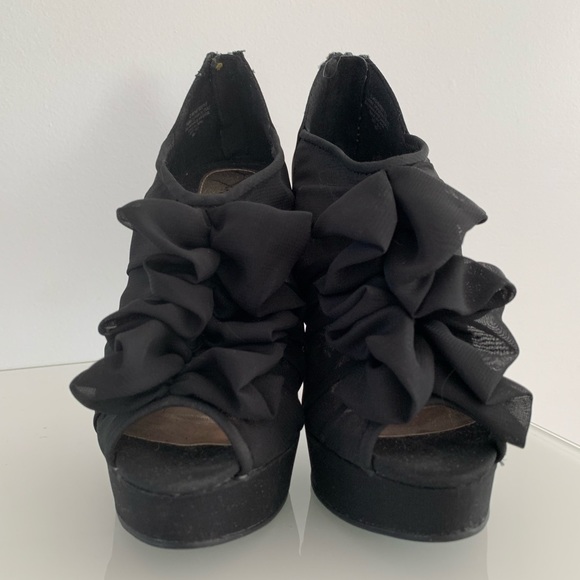 Nine West heels - Picture 2 of 5